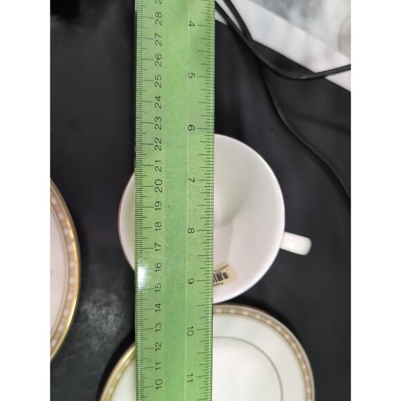 Royal Doulton Cotillion Set, Cream & Marble Border Gold Trim, 5 Piece Collection - Picture 10 of 10